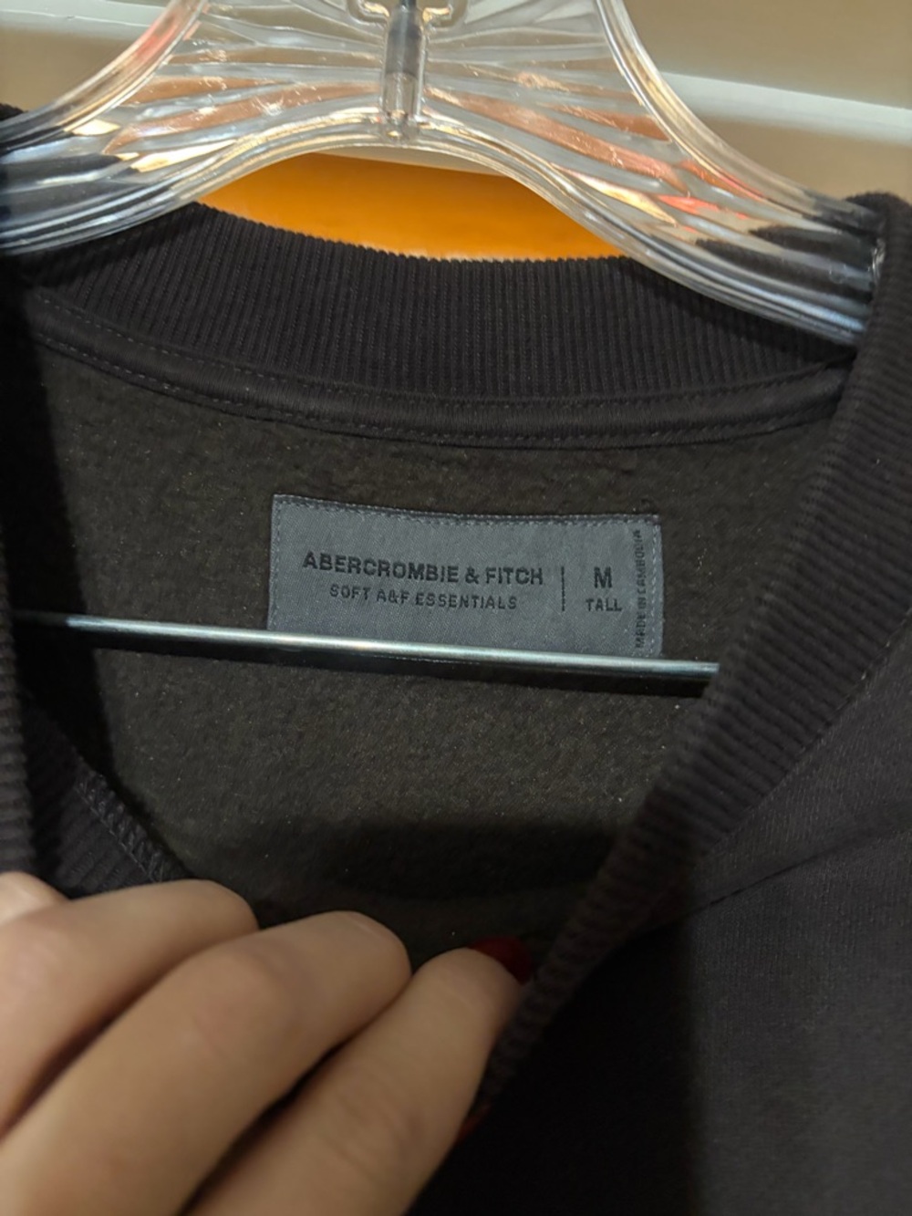 A&F Crew Neck - Picture 2 of 2
